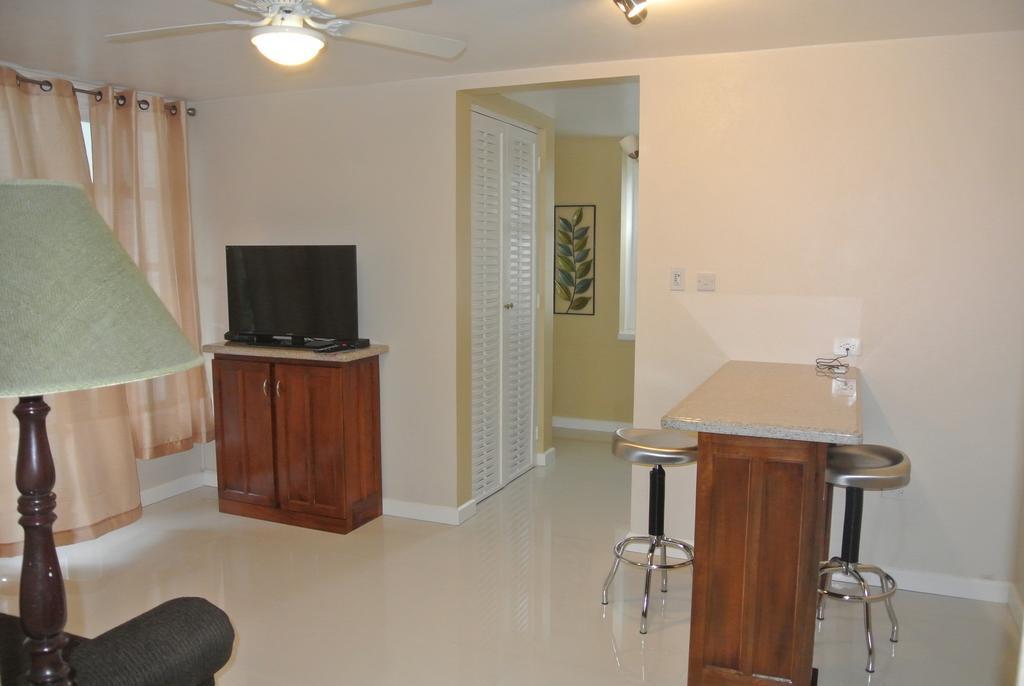 Beach One Bedroom 13 Apartment