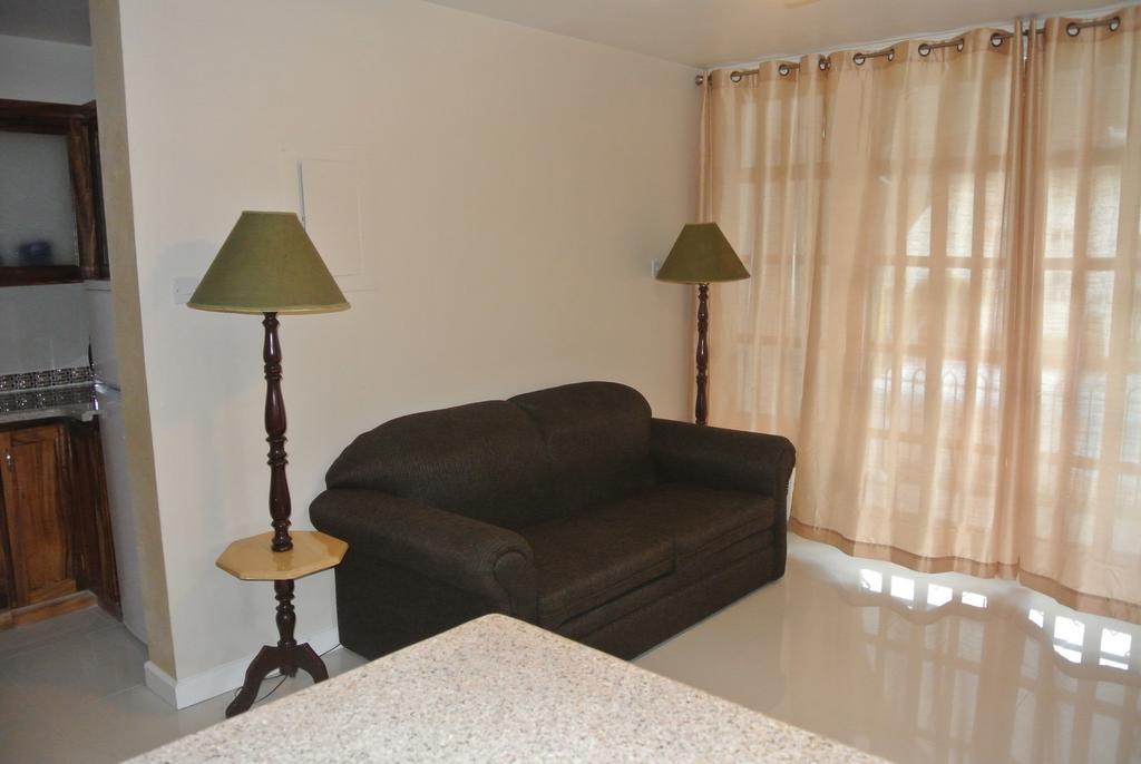 Beach One Bedroom 13 *