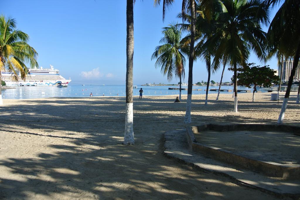 Beach One Bedroom 13 Apartment Ocho Rios