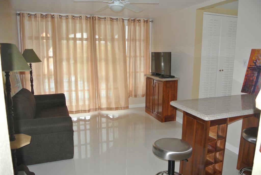 Beach One Bedroom 13