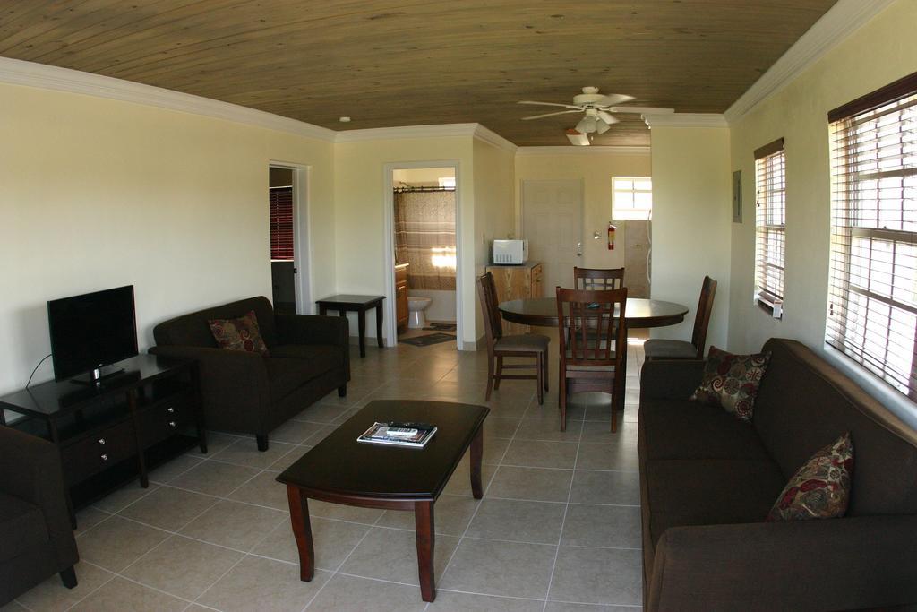Mt Pleasant Suites George Town