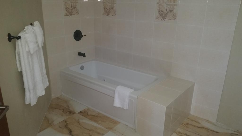 Waters Edge * Montego Bay