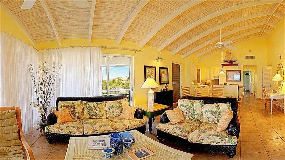 Ocean Club West 4* Grace Bay