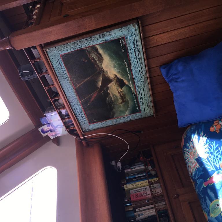 Botel St Thomas On Sailboat Ragamuffin Incl Meals Water Toys