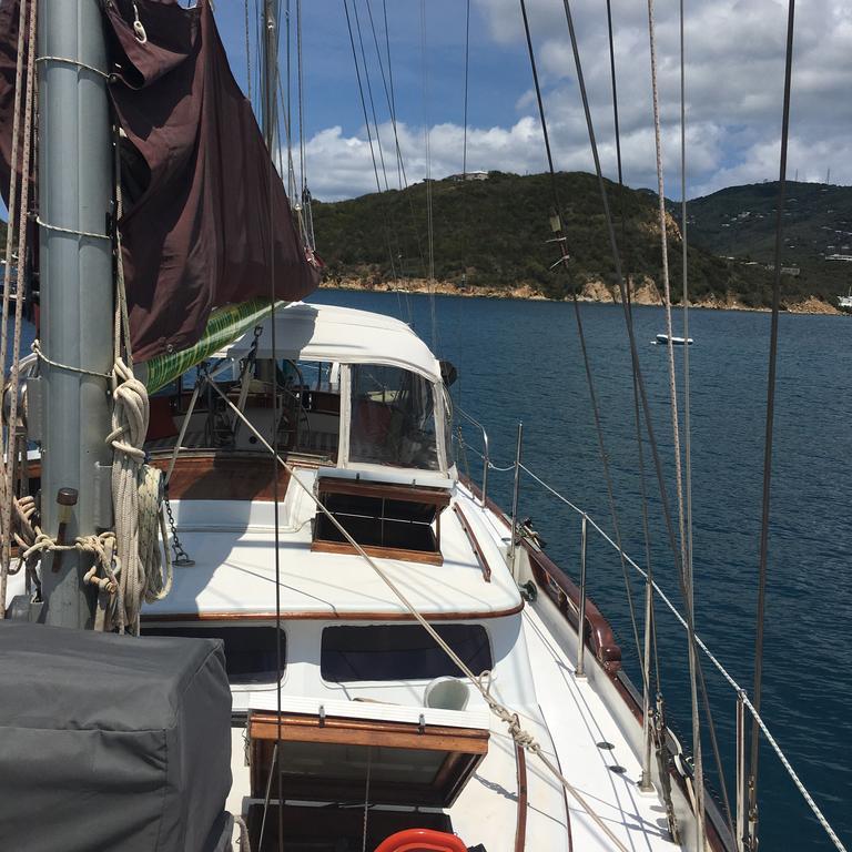 Botel St Thomas On Sailboat Ragamuffin Incl Meals Water Toys