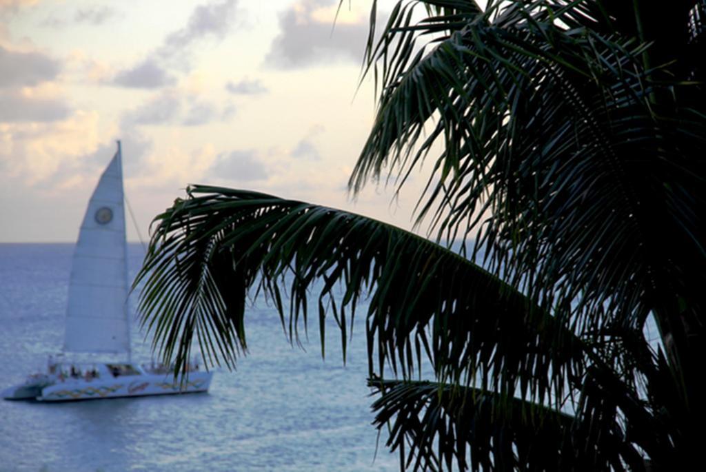 Resort Sapphire Beach Club