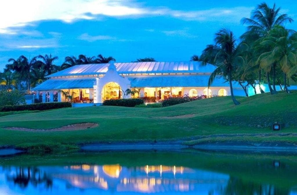Pousada Coconut Grove 1, Luxury By Island *