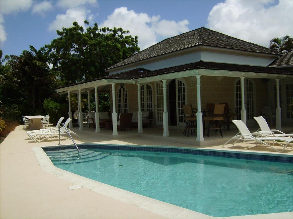 Coconut Grove 1, Luxury By Island *