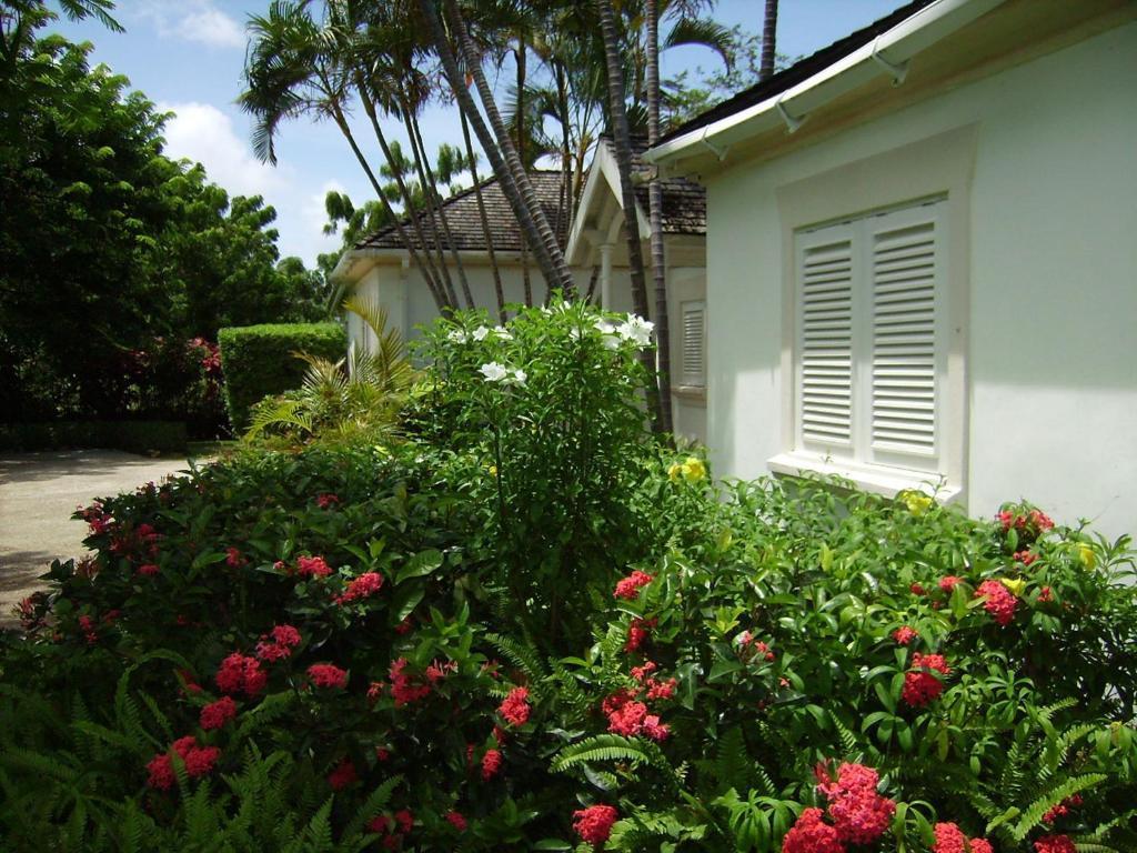Coconut Grove 1, Luxury By Island Pousada *