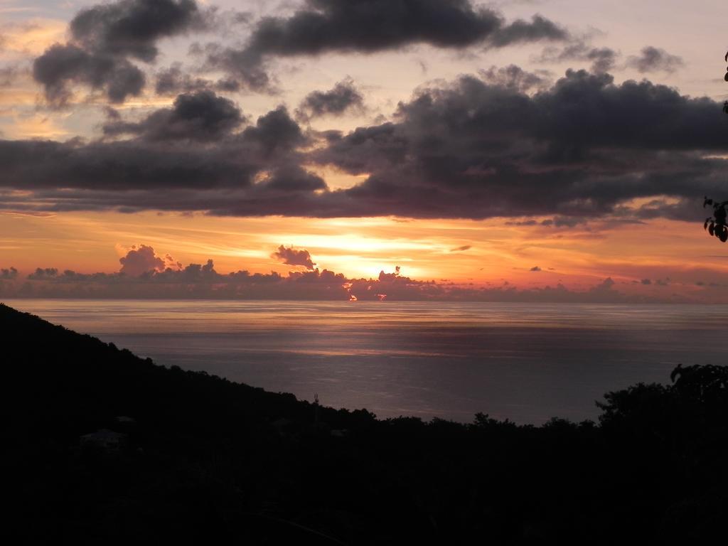 Mielecajou, Entre Et Montagne Deshaies