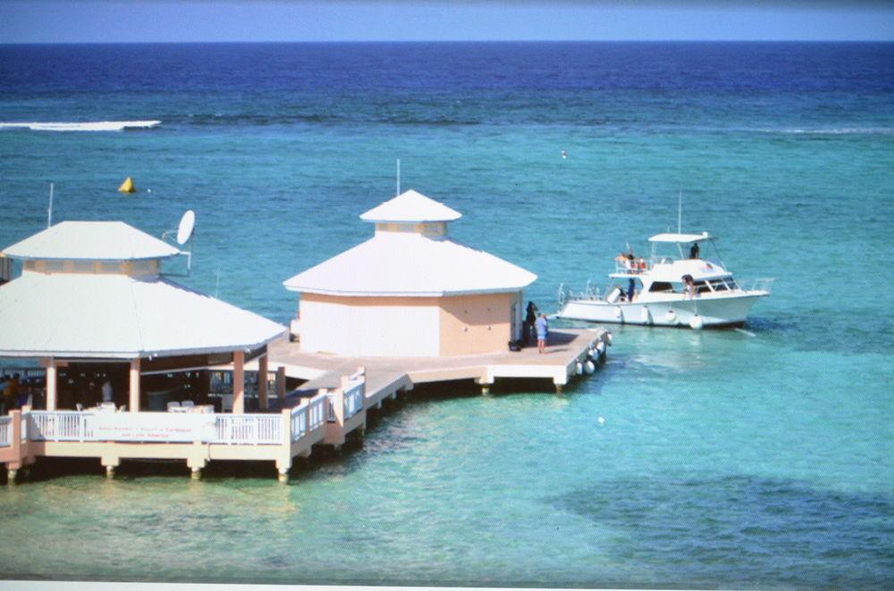 Morritts Tortuga Club Hotel Gun Bay