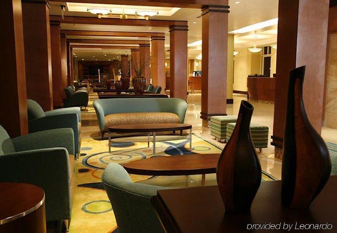 Courtyard 3*