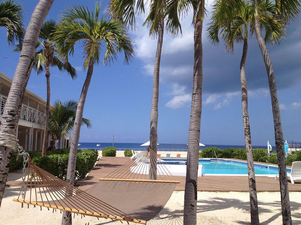 The Riviera, Grand Cayman 3* George Town