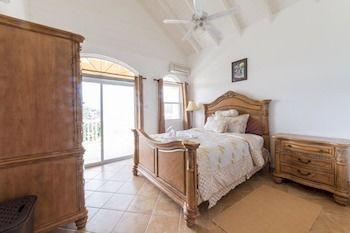 Marina Haven Hotel 3*
