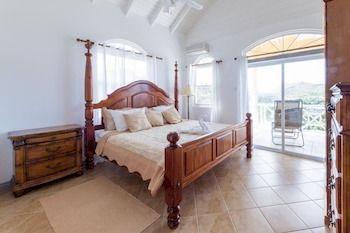 Marina Haven Hotel 3*