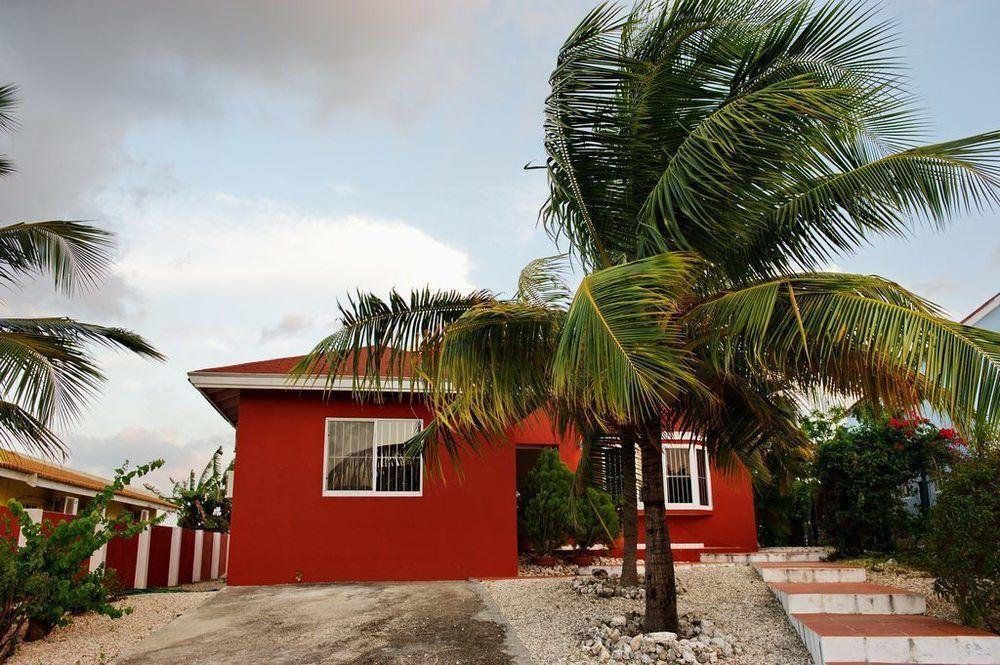 Bantopa Aparthotel Willemstad