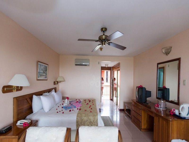 Resort Le Grand Courlan Adults Only Black Rock