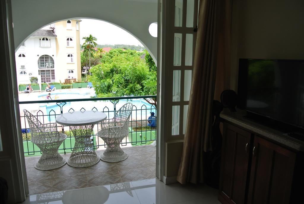 Beach One Bedroom 13 Apartment Ocho Rios