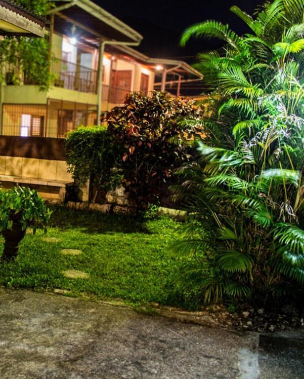 Guest house Tonys 2*