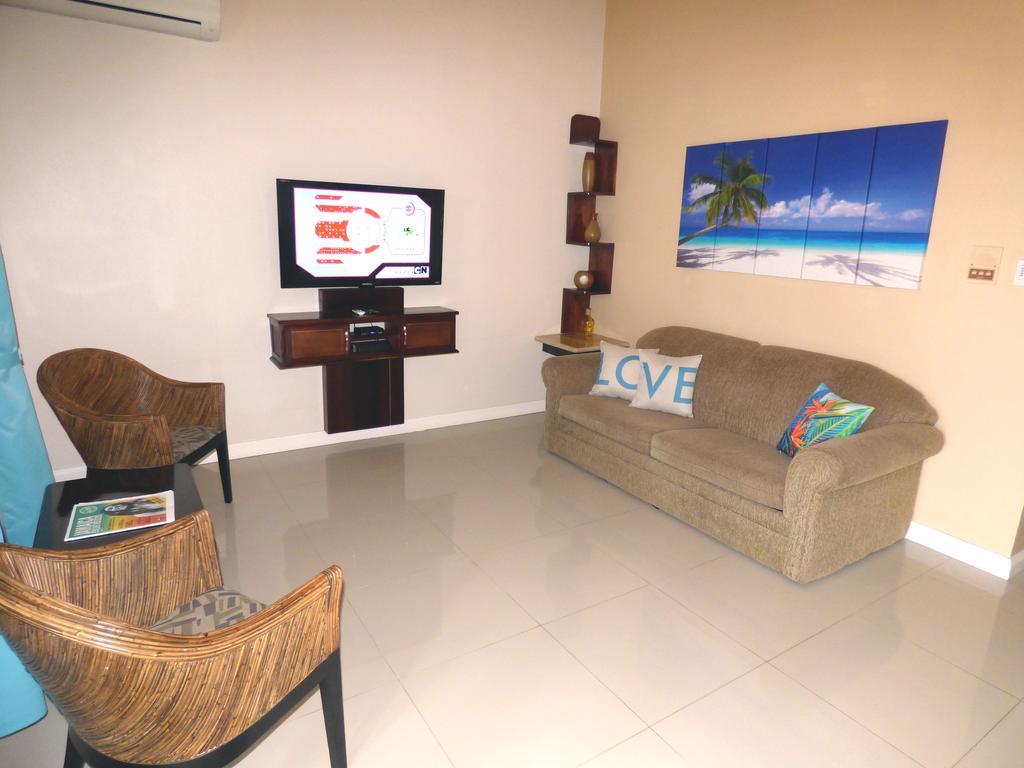 One Bedroom A29 *