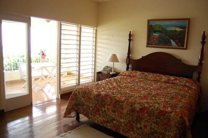 Hotel At Shaw Park Gardens & Waterfalls