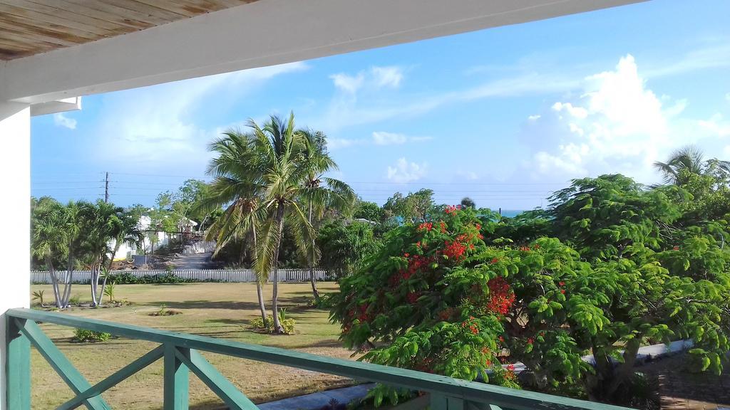 Mt Pleasant Suites * George Town