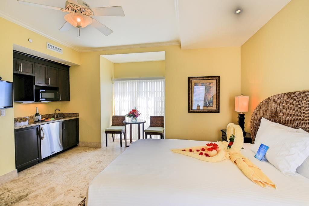 Windsong On The Reef Resort