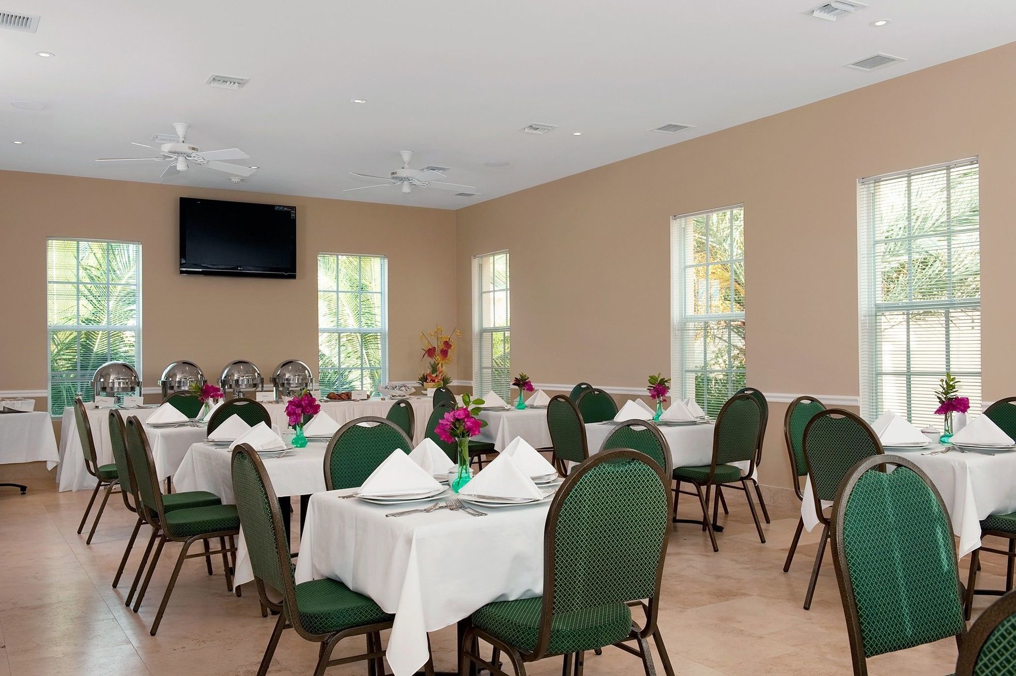 Windsong On The Reef Resort 4*