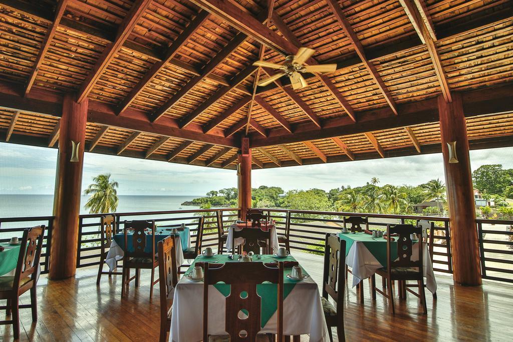 Grafton Beach Resort 3*
