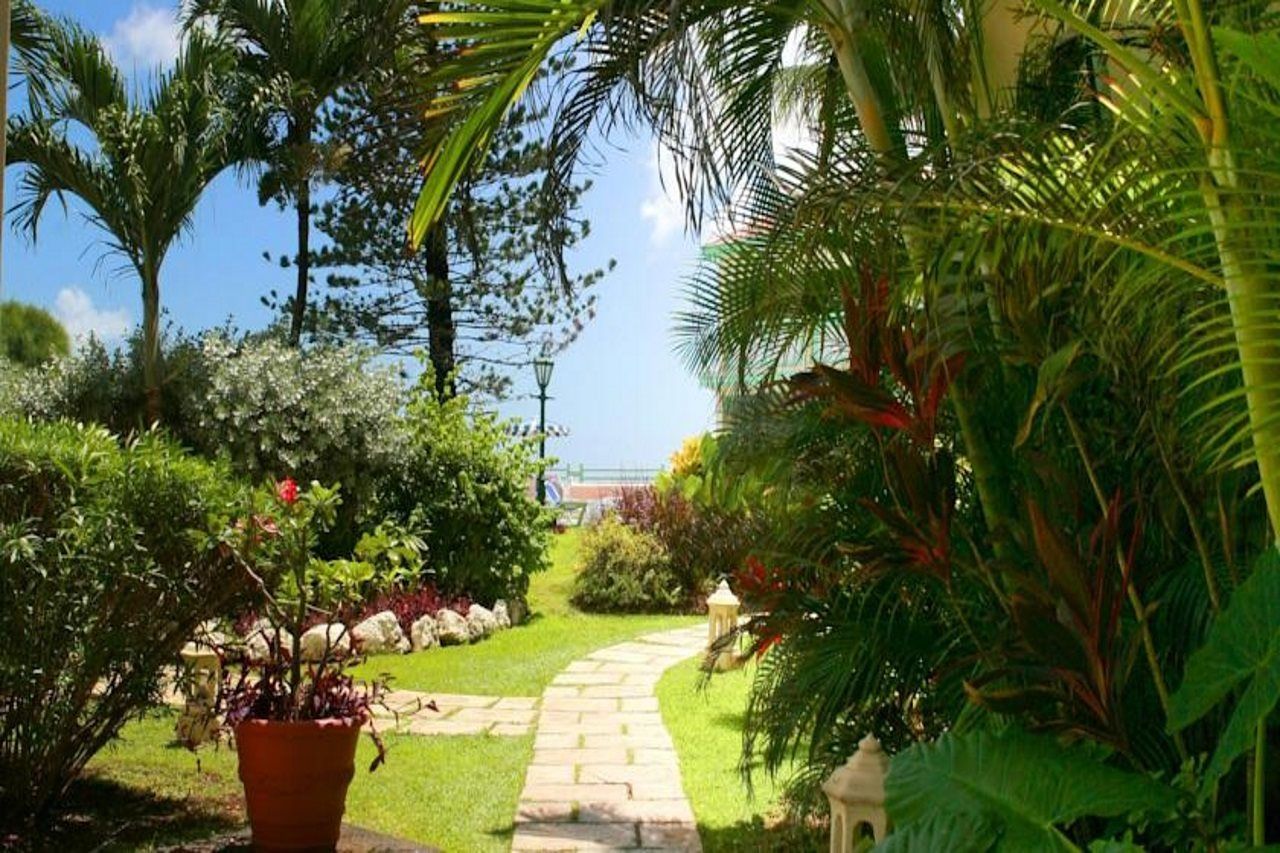 Blue Orchids Beach 3*