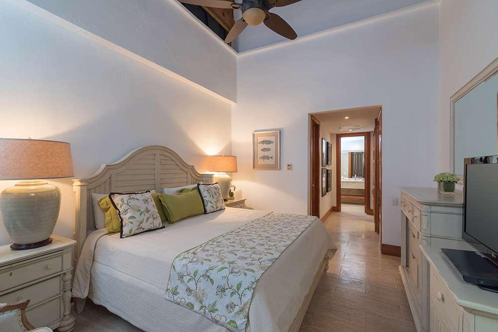 Altos Residences Apartment *