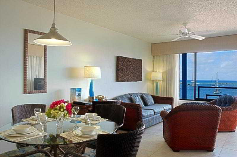 Hilton Vacation Club Royal Palm St Maarten Resort
