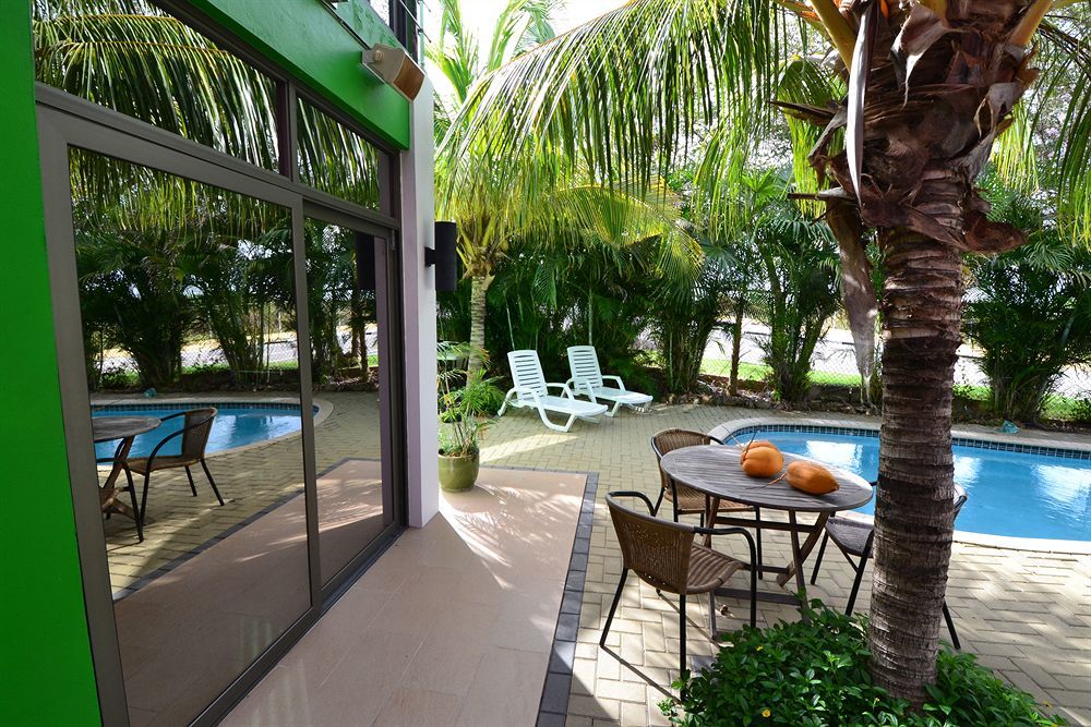 Hotel Quints Travelers 3*