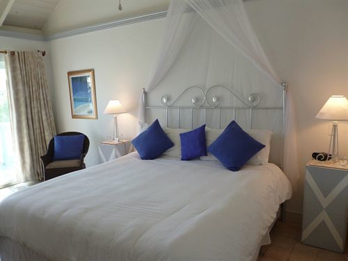Sibonne Beach Hotel 3*