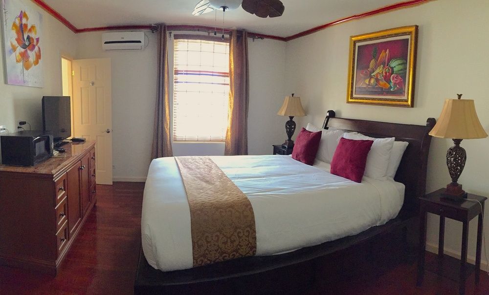 Ocean West Boutique Hotel