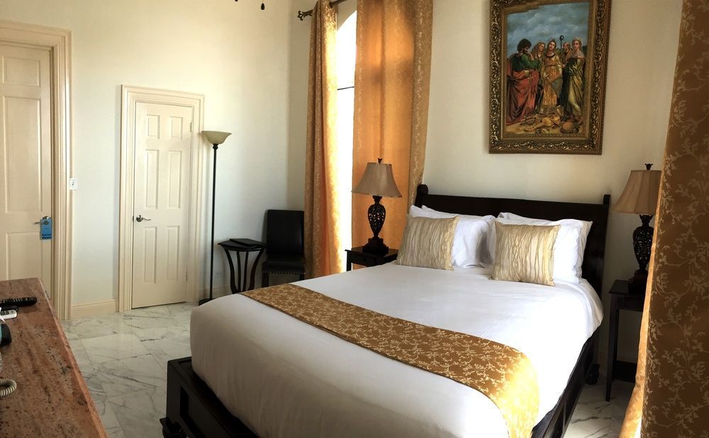 Ocean West Boutique 3* Nassau