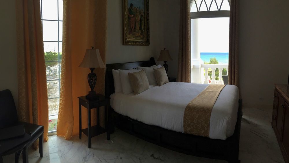 Ocean West Boutique Nassau