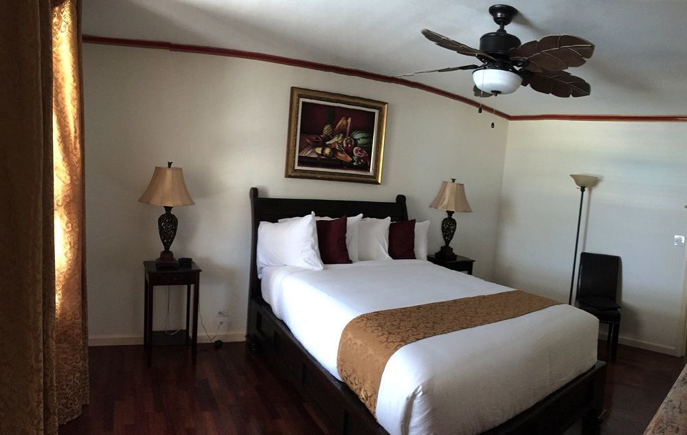Ocean West Boutique Hotel 3*