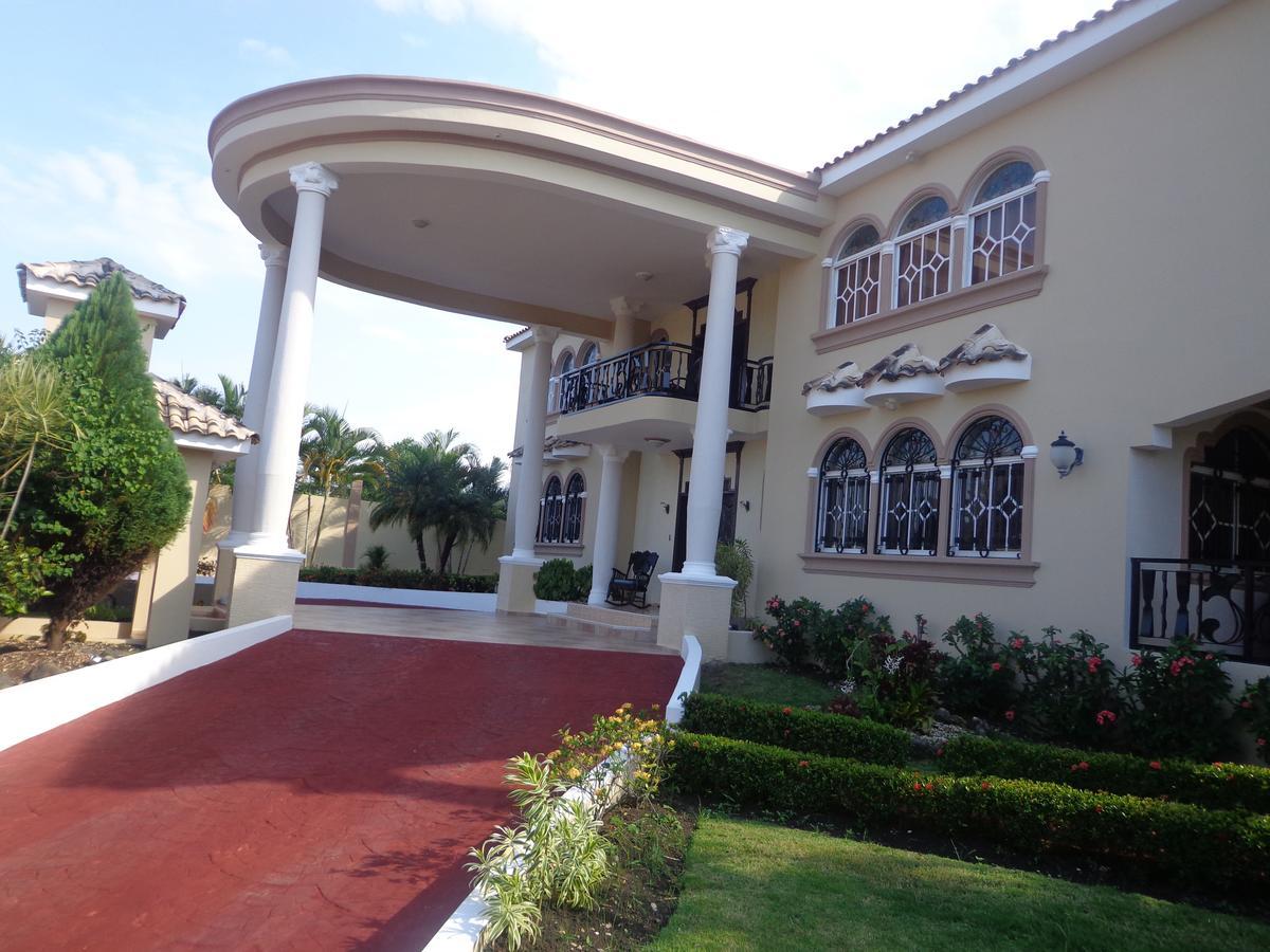 Ocean View Privacy Villa