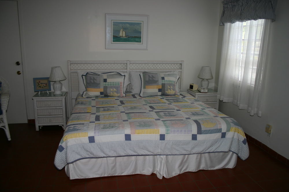 Hotel Crystal Cove 4*
