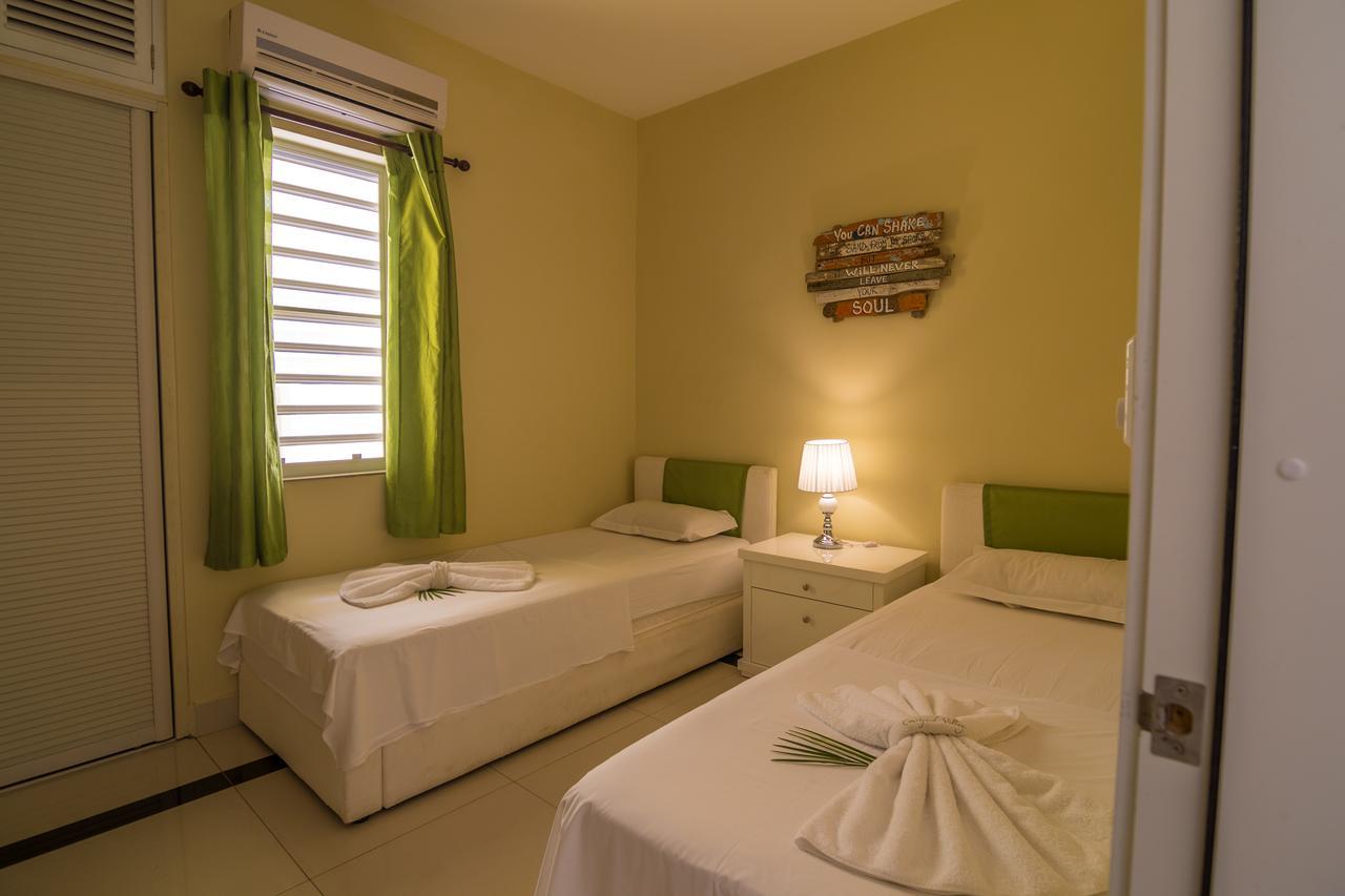 Resort Bonaire Village *