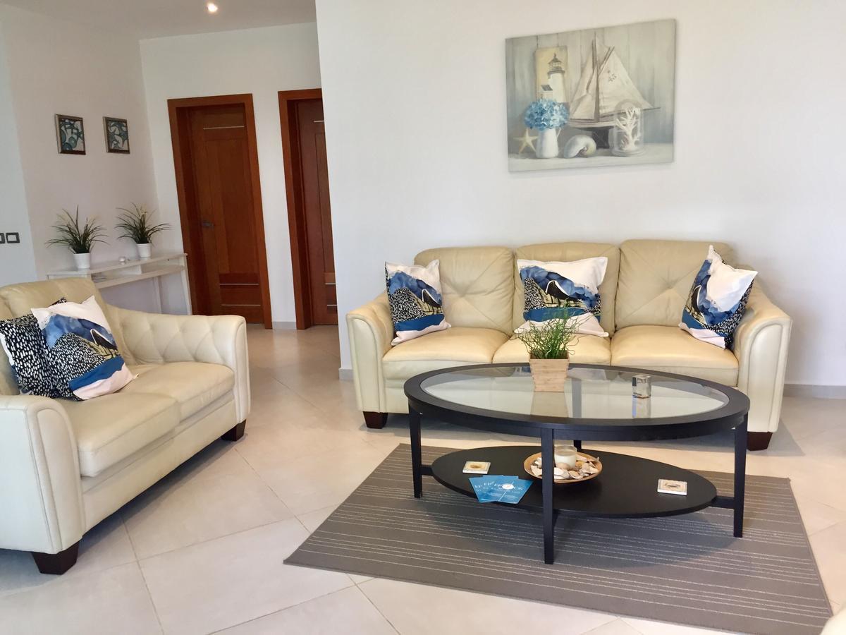 Aligio Beachfront Paradise Apartment *