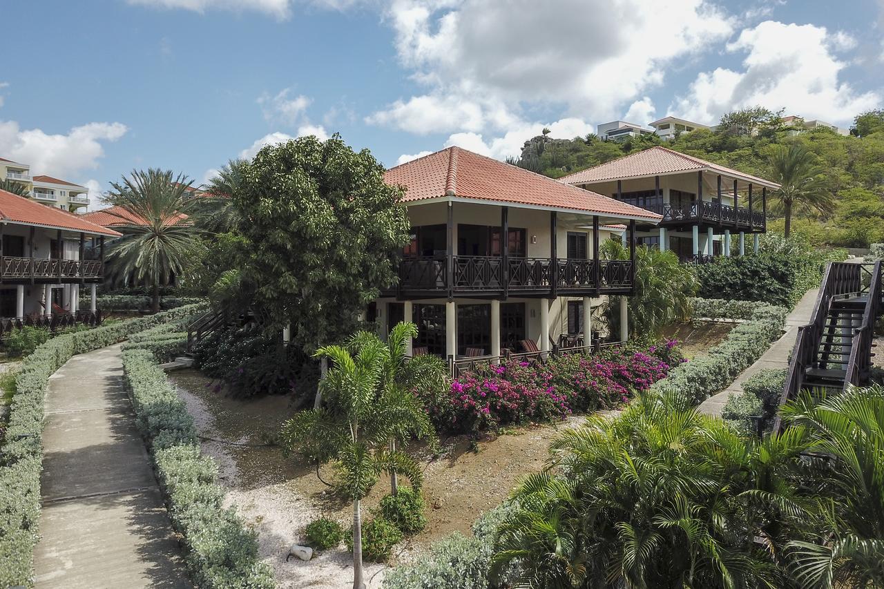 Villa's Villa