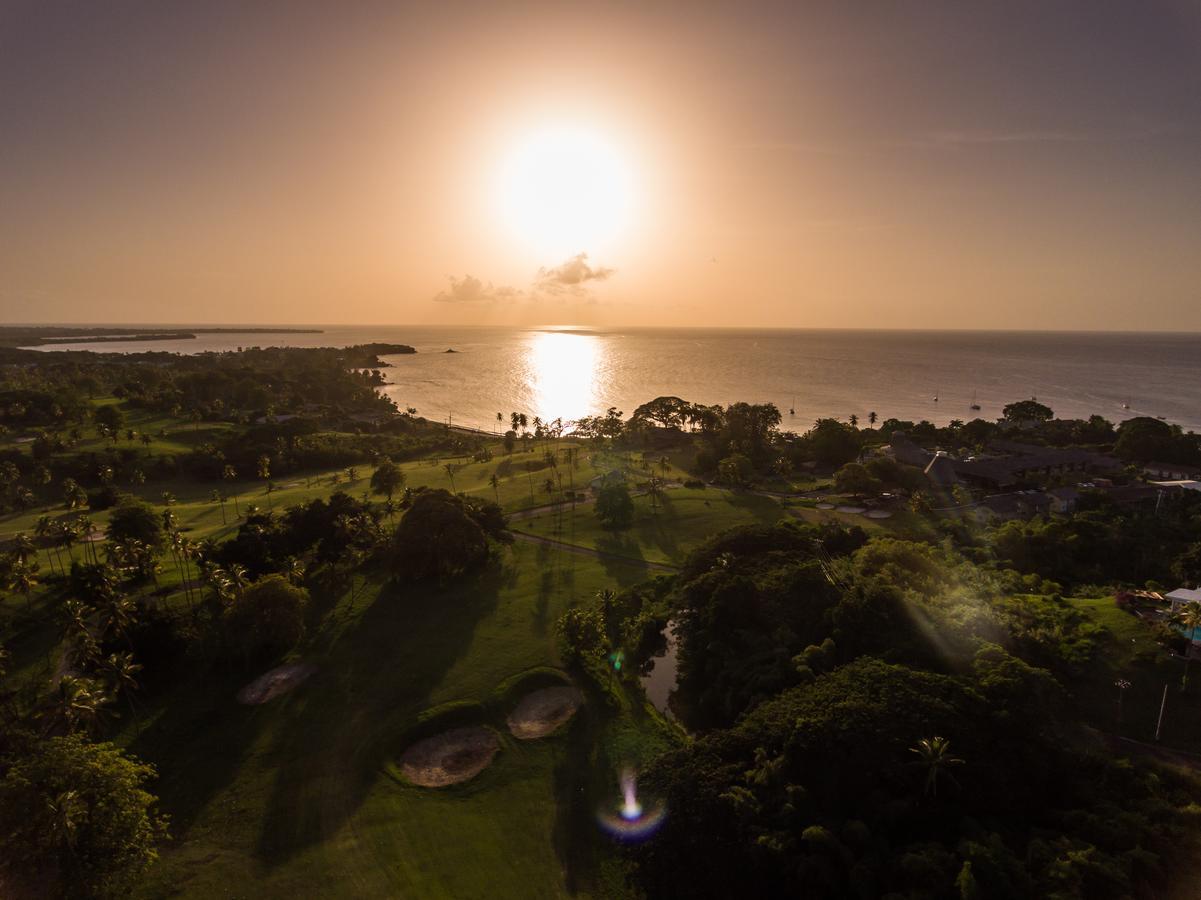 Hotel Mount Irvine Bay