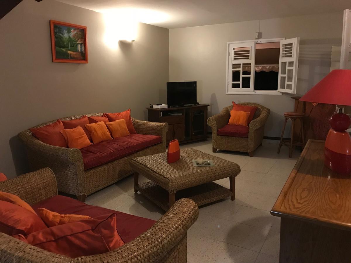 La Colombine Villa Sainte-Anne (Grande-Terre)