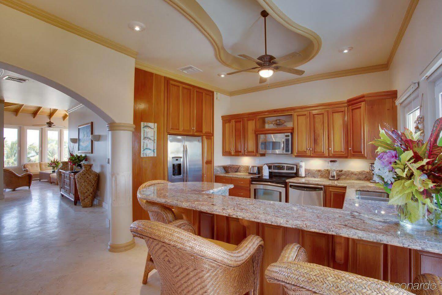 Belizean Cove Estates Hotel