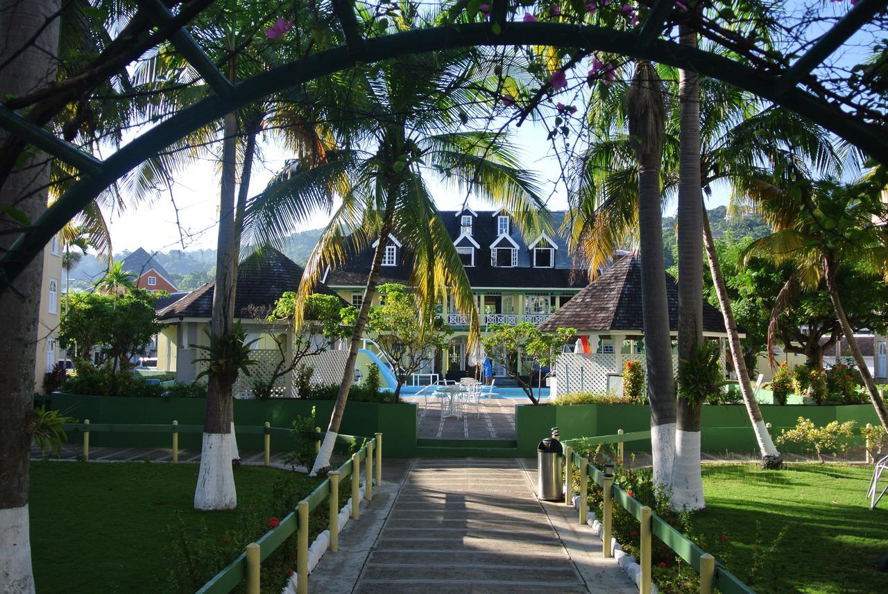 Two Bedroom Loft E29 2* Ocho Rios