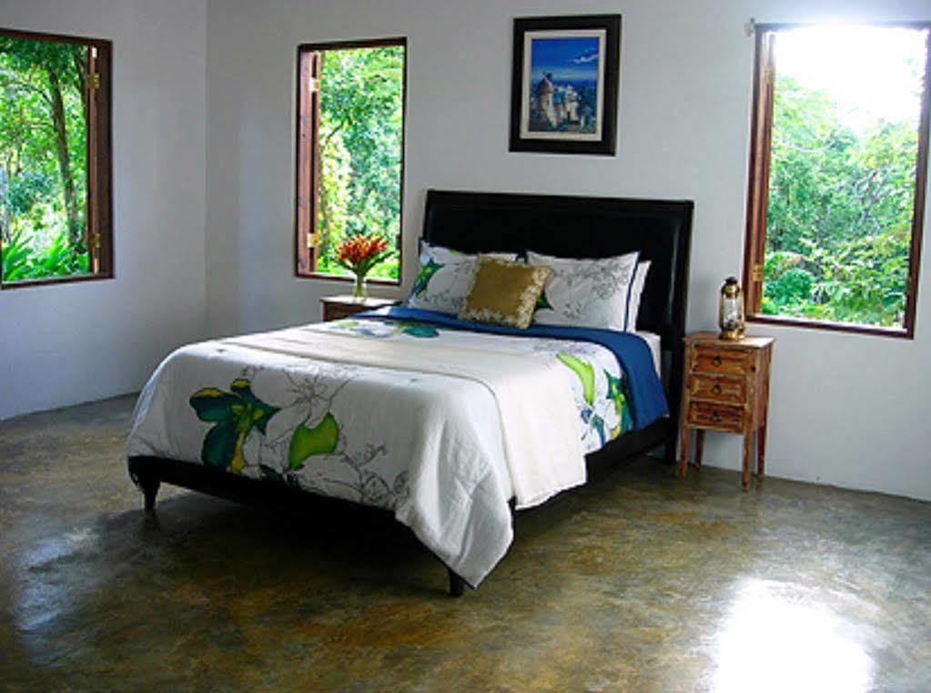 Hotel El Hotelito At The Rainforest Experience Farm 4*
