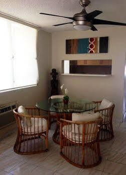 Apartment Racquet Club