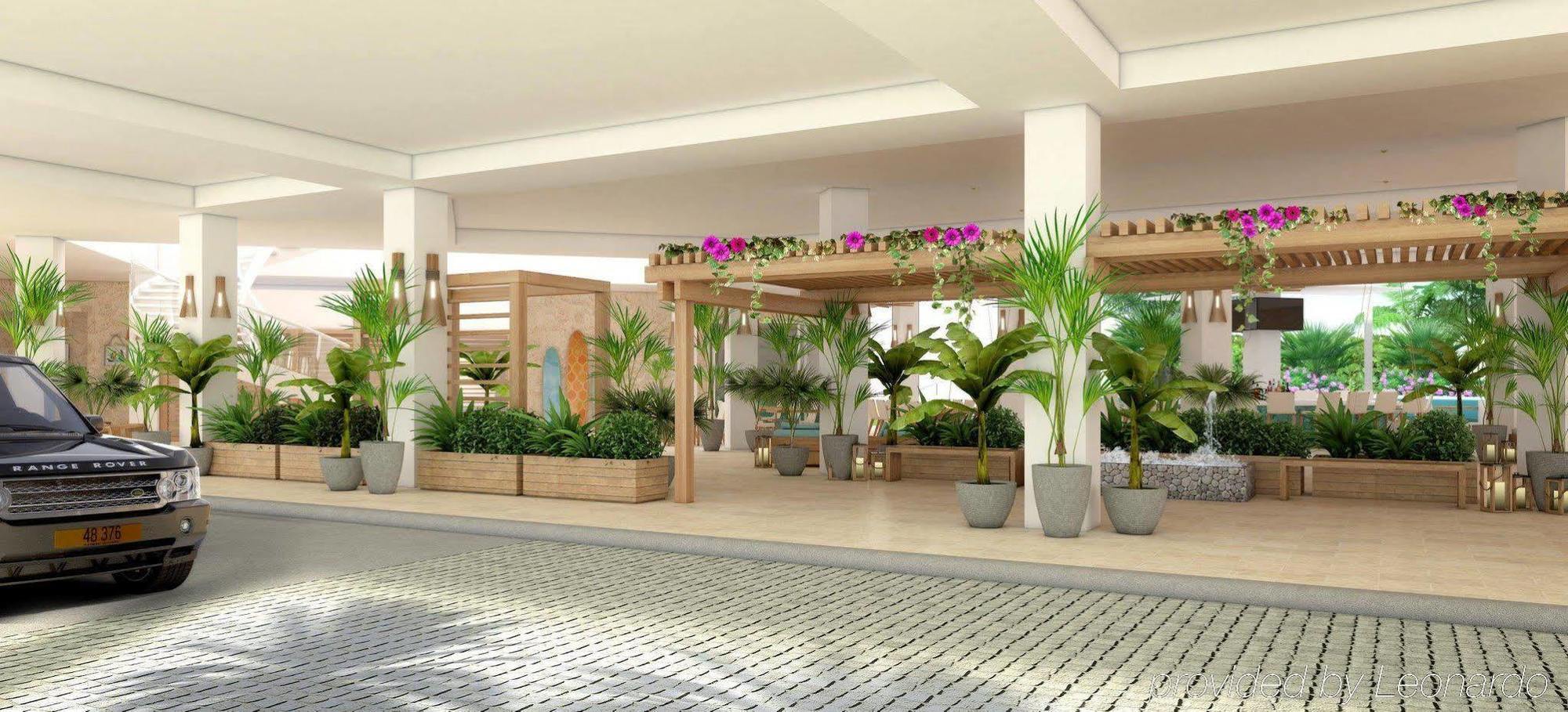 Hotel Treasure Island West Bay